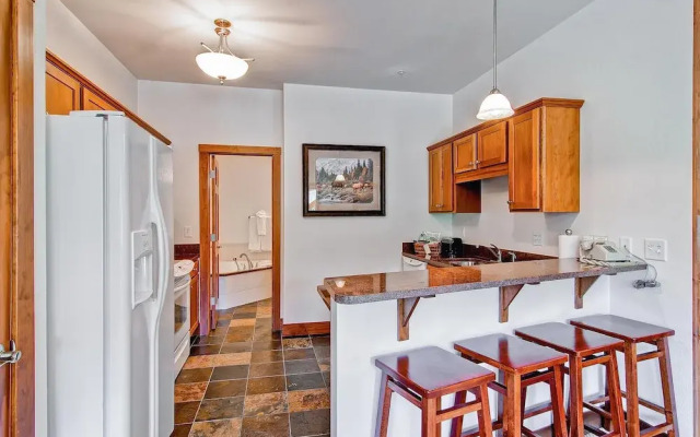 Black Canyon Inn Unit F10