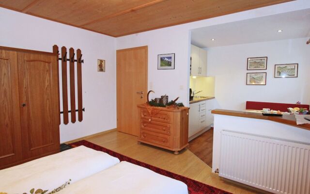 Inviting Apartment Near Ski Area in Schwendau