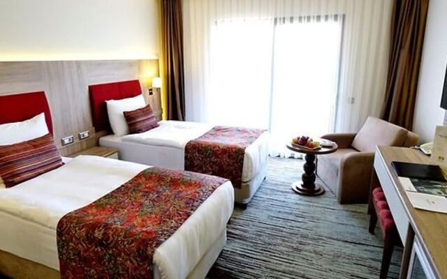 Orkis Palace Termal Otel