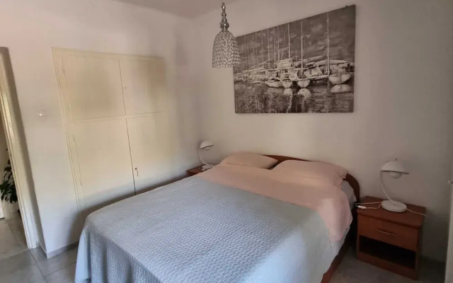 Apartments Mavi - Two-bedroom Apartment With Terrace and City View