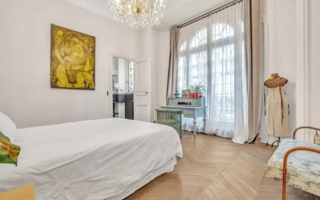 Luxury 5BR House Close to the Arc de Triomphe