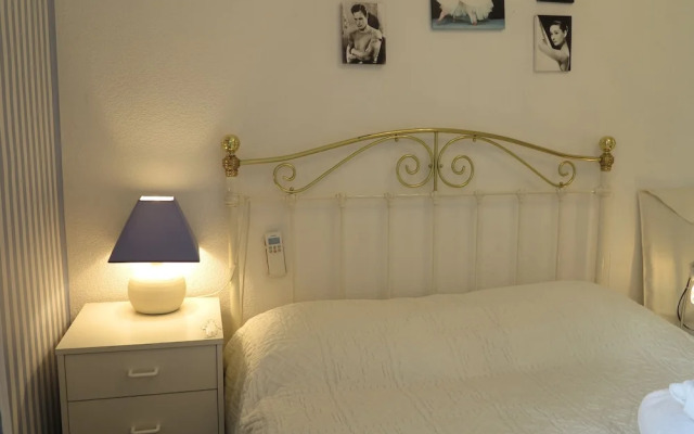 Viva Riviera 2 Bedrooms with Balcony