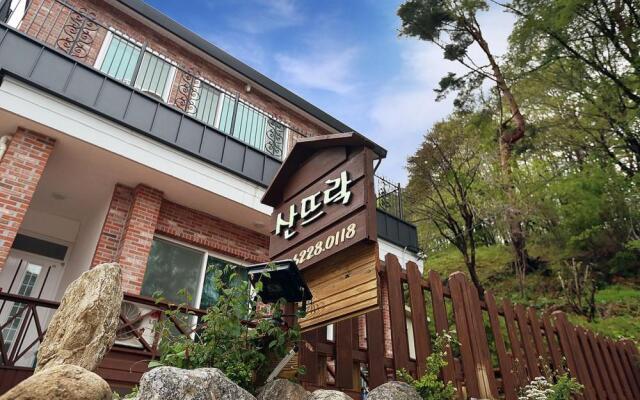 Yangyang Sanddurak Pension