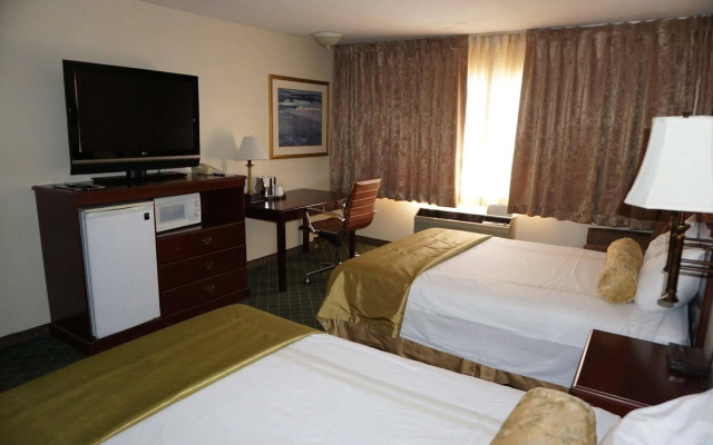 Portside Inn & Suites