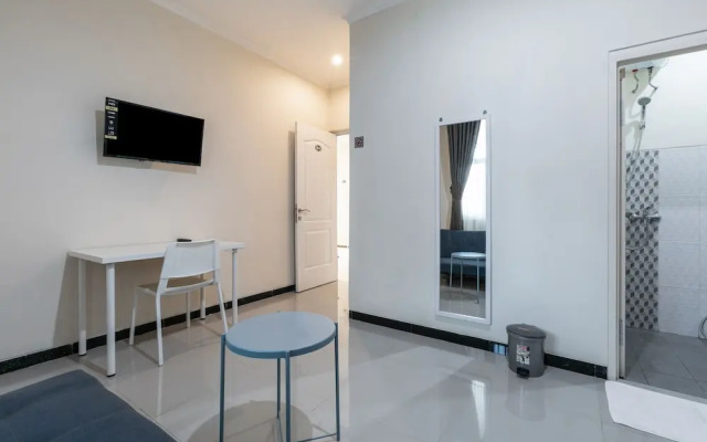 Griya Loka Syariah by OYO Rooms