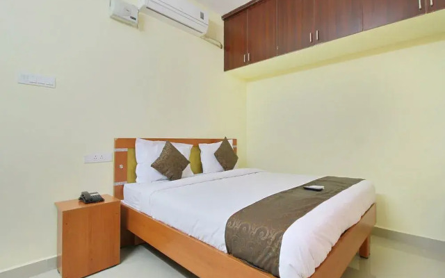 OYO 10792 Vishwa Heights