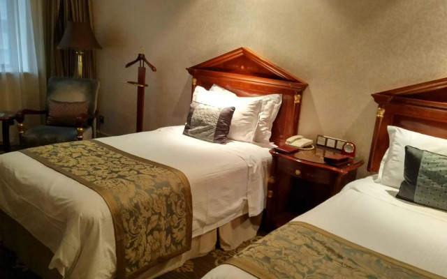 The Bund Riverside Hotel