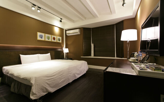 Young Motel