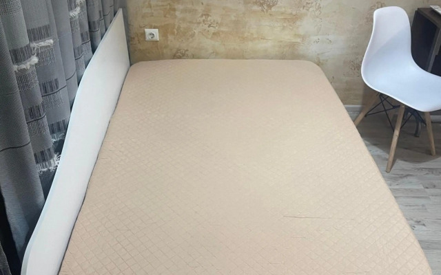 Colonel apartment 858