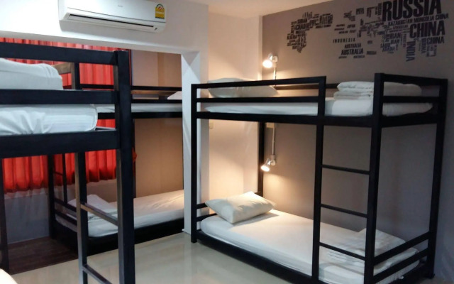 M Hostel Lanta