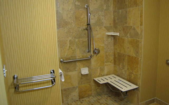 Hampton Inn & Suites Jamestown, ND