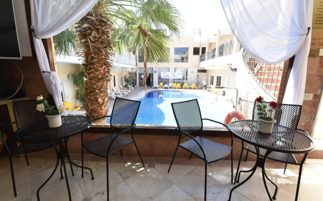 Maman Hotel