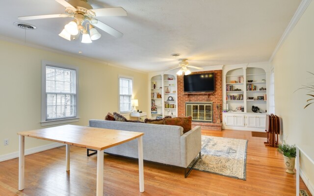 Spacious Amarillo Home With Shared Fire Pit!