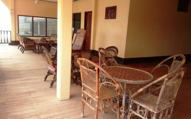 Pon's River Guesthouse