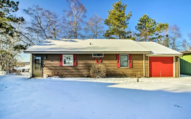 Pelican Lake Getaway on Stunning Peninsula!