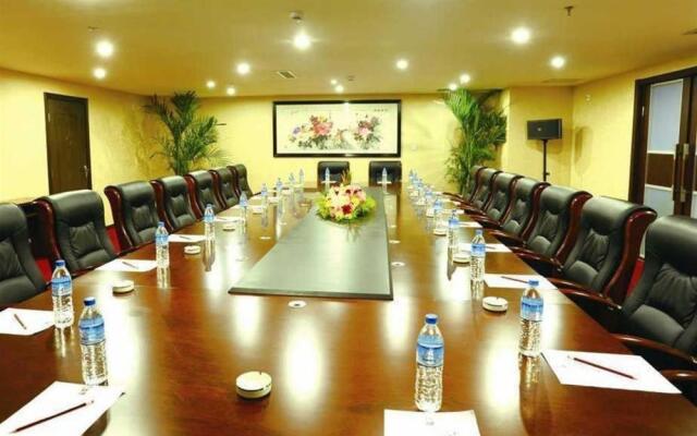 Kunming Long Way Hotel