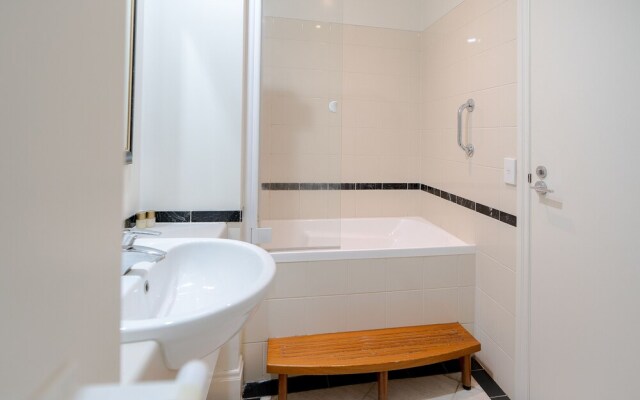 Private Apartment at 4.5 Star Hotel