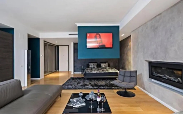 Vernescu Luxury Residence