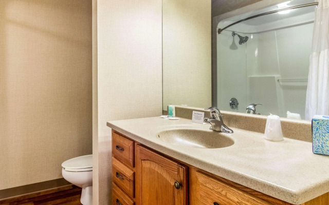 Clarion Inn Cranberry Township