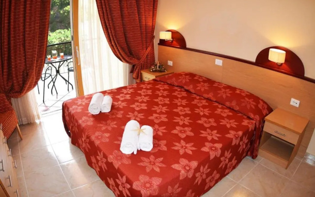 Petros Italos Bed & Breakfast