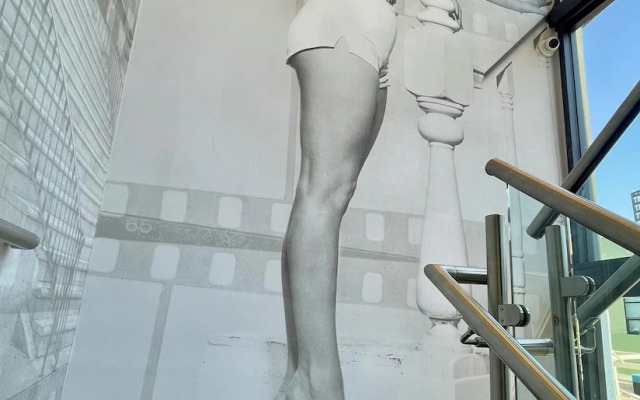 Hotel Rudra - Hollywood