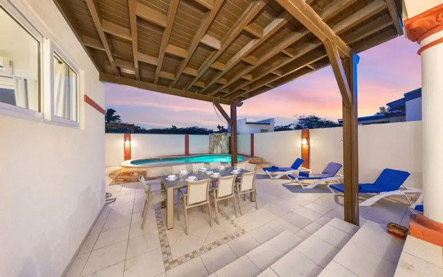 Sleeps 11 6 Bedrooms Privatepool Outdoor Dining