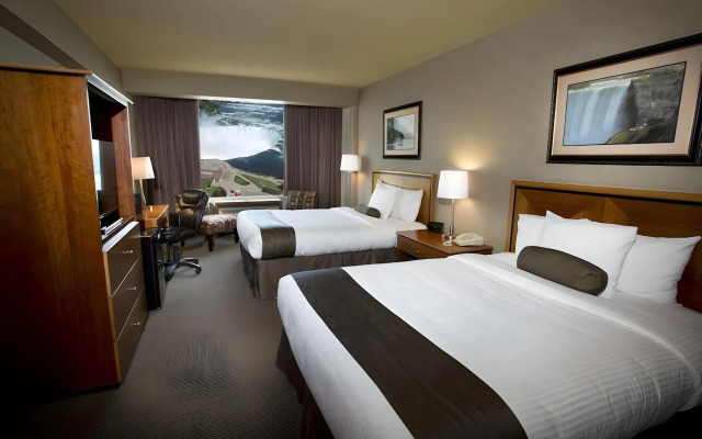 Oakes Hotel Overlooking the Falls
