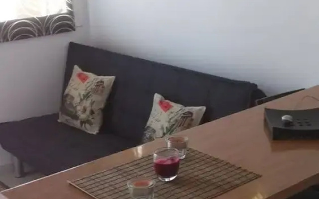 Apartment With Swimming Pool Near the Beach