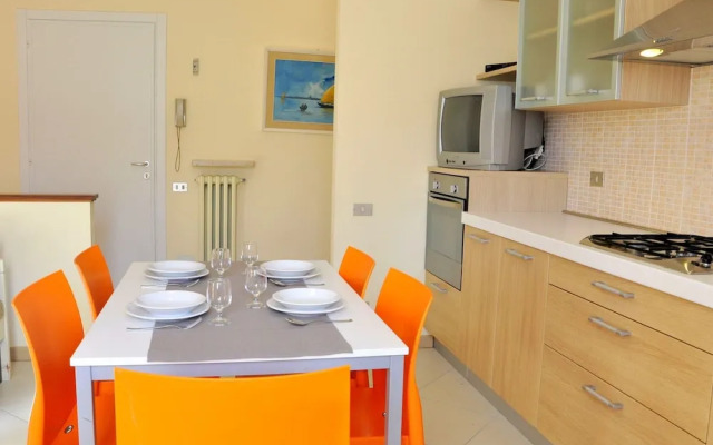 Vacation Home With Shared Pool in Lazise