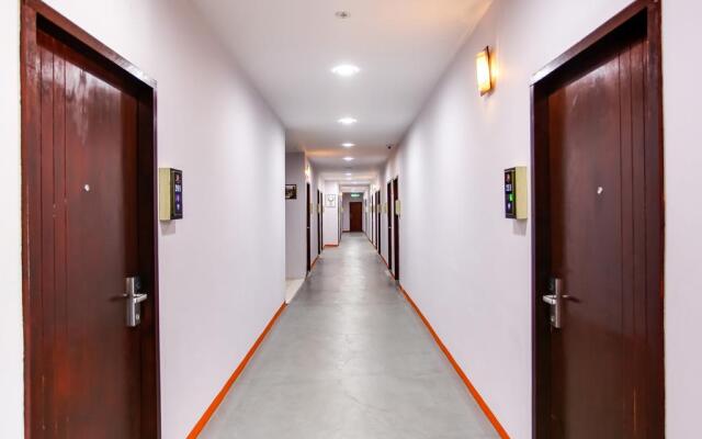 OYO 44066 Unikarya Lodge