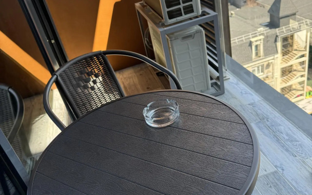 Апартаменты на проезде Золотой Берег, 2Е