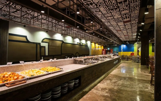 Yujin Hotel