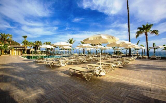 Aria Resort & Spa