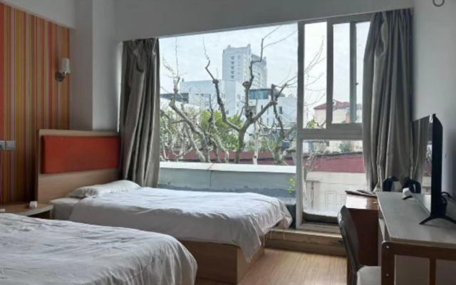 Nancheng Hotel