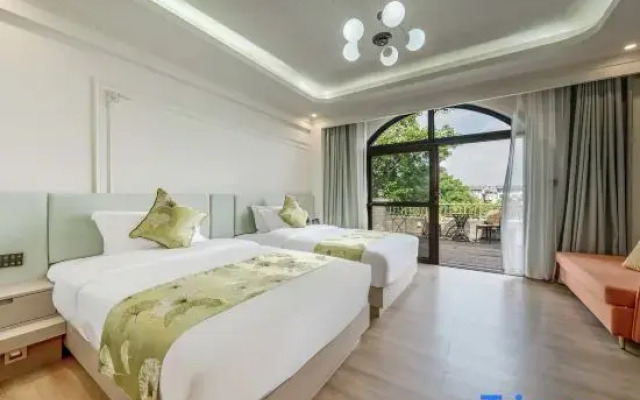 Yuehu View Smart Homestay (Jianshui Ancient City Branch)