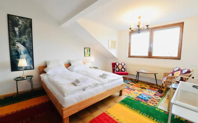 Charming Attic Apartment near Messe Wien and Center - Apartment in Vienna - Photo 3