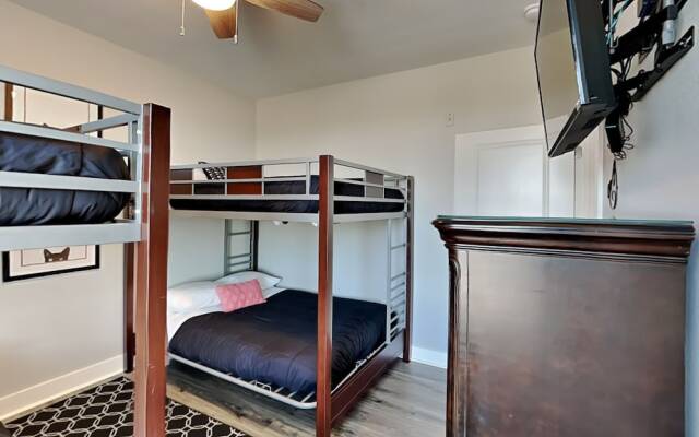 Pointe West 203 - Shore 2 Please