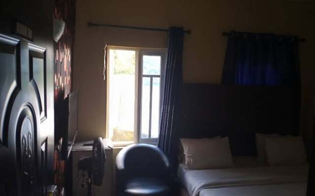 SANTRICK Hotel