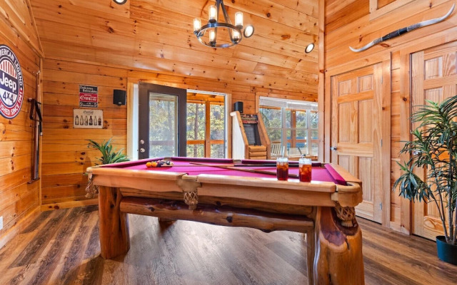 Smokies Couple Getaway
