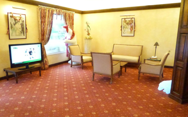 Citôtel Aurore Bourges Nord - Saint Doulchard