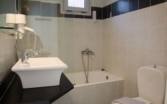 Talos Hotel Apartments