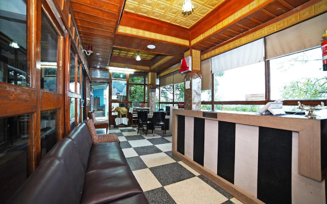 OYO 12222 Hotel Silverton