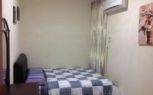 KK Holiday Suites Apartment