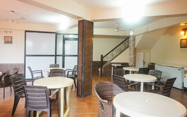OYO 16084 Mahinder Inn