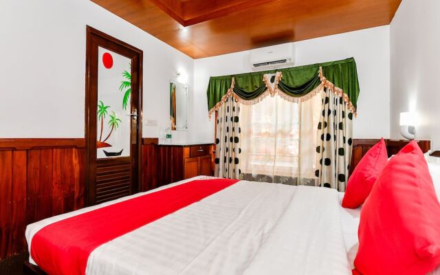 Oyo 24606 Waves Shore 3Bhk Premium Houseboat
