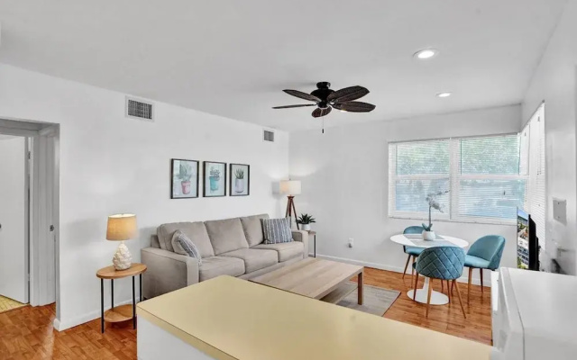 Marine Villas 4 in Hollywood