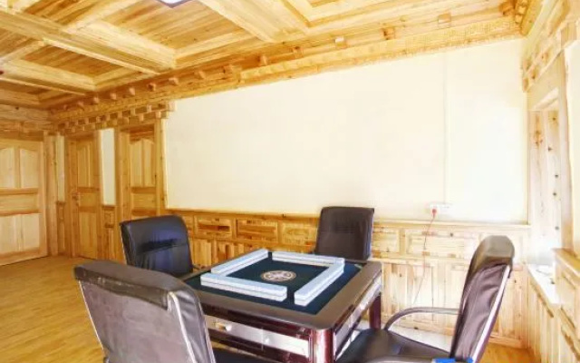 Zhonglu Zangzhai Country Hotel