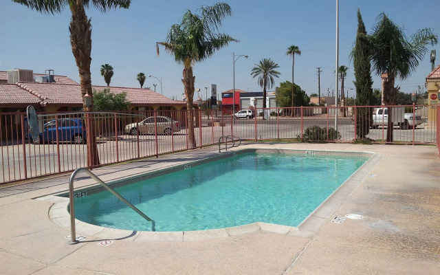 Sun Valley Inn & Suites