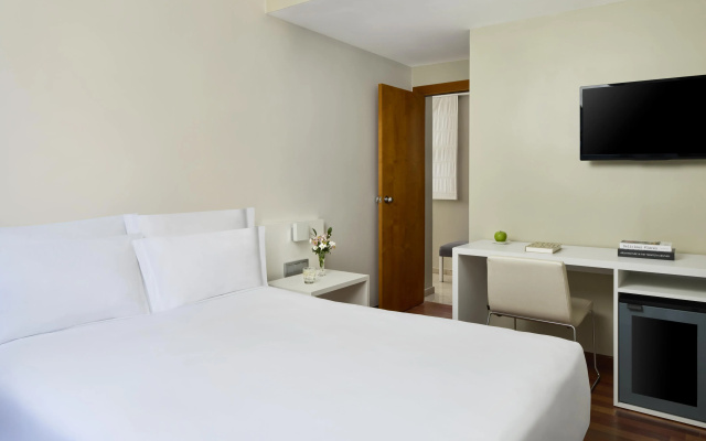 NH Castellón Mindoro Hotel