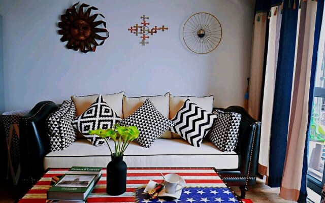 Avatar American Style Large Queen Bed Apartment
